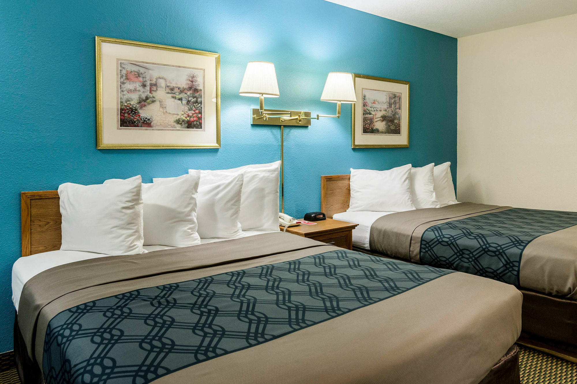 Econo Lodge University Лоренс Экстерьер фото